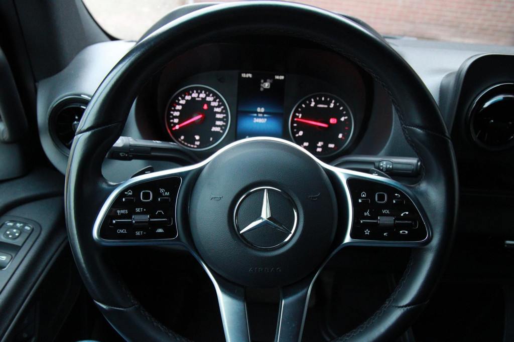 Mercedes-Benz SPRINTER 315 1.9 CDI L2H2 FWD / Camera / Doorloop deur / Multistuur 16