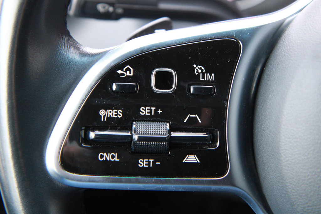 Mercedes-Benz SPRINTER 315 1.9 CDI L2H2 FWD / Camera / Doorloop deur / Multistuur 17