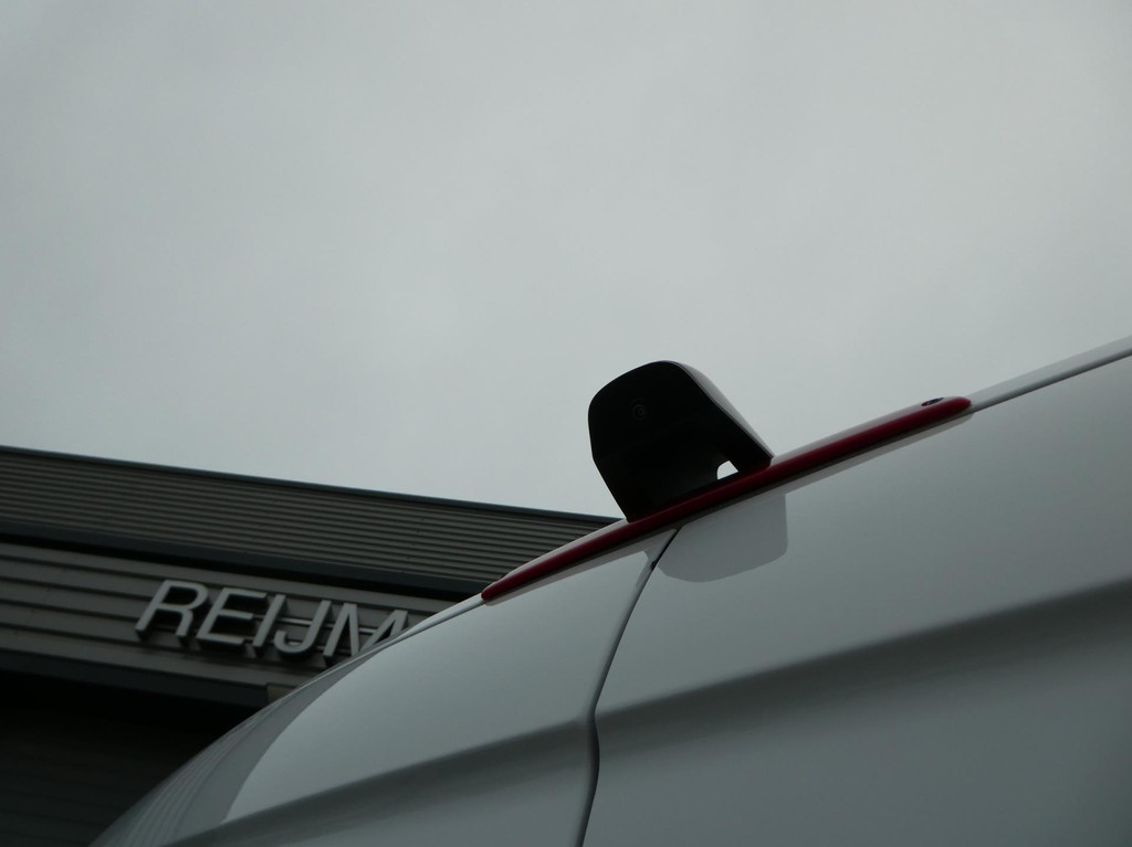 Mercedes-Benz SPRINTER 317 1.9 CDI L2H1 airco ,Xenon, pdc ,camera, mbux 10 10