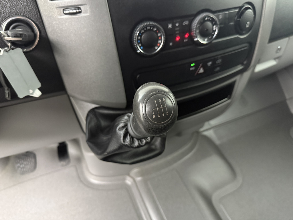 Mercedes-Benz Sprinter 140PK L2H2 | Euro 6 | 2xSchuifdeur | Airco | Trekhaak | Betimmering | Opstap 15
