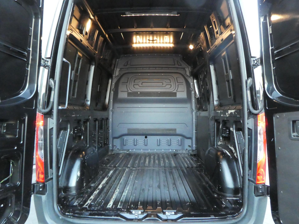 Mercedes-Benz Sprinter 2.2 143pk, L1 H2, L1H2 , 3-Zits, Navigatie, Camera, Airco. 7