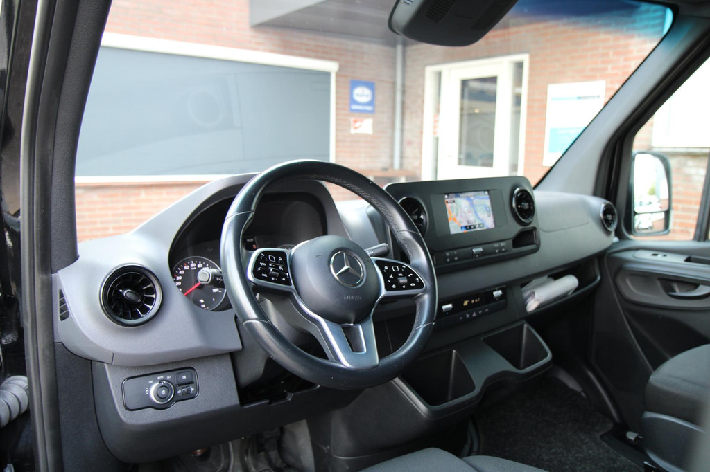 Mercedes-Benz Sprinter 2.2 CDI Automaat 143PK L2H2 / Camera / Navi / App connect / multi stuur 17