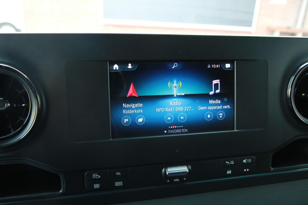 Mercedes-Benz Sprinter 2.2 CDI Automaat 143PK L2H2 / Camera / Navi / App connect / multi stuur 21