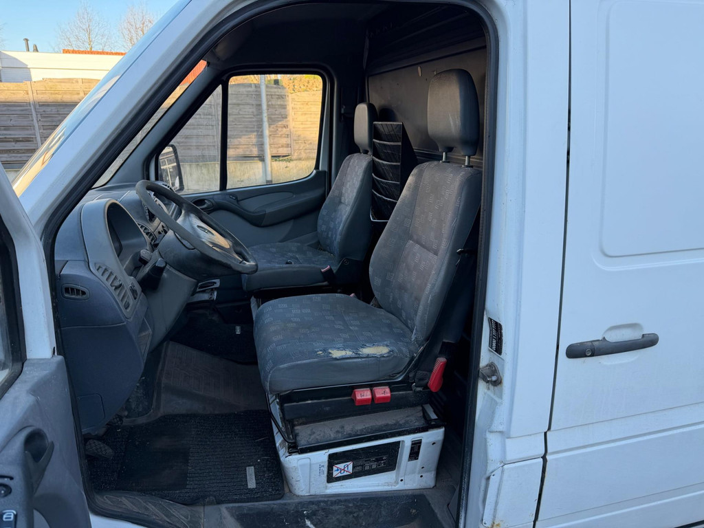 Mercedes-Benz Sprinter 208CDI,60kw/82pk,6-2005,179.698km 9