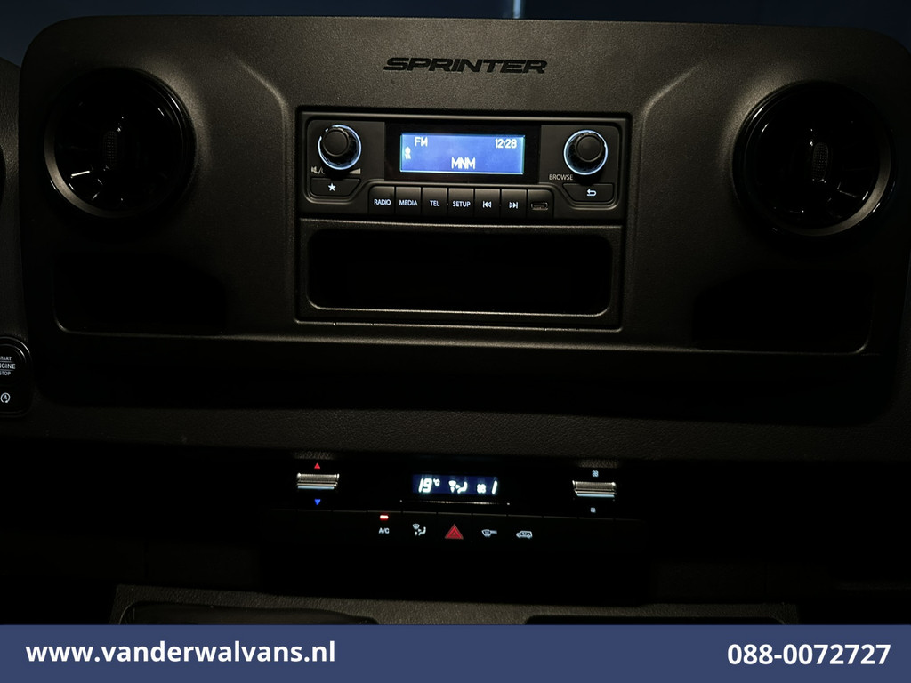 Mercedes-Benz Sprinter 211CDI L2H2 Euro6 Airco | Camera | Trekhaak Bijrijdersbank 14