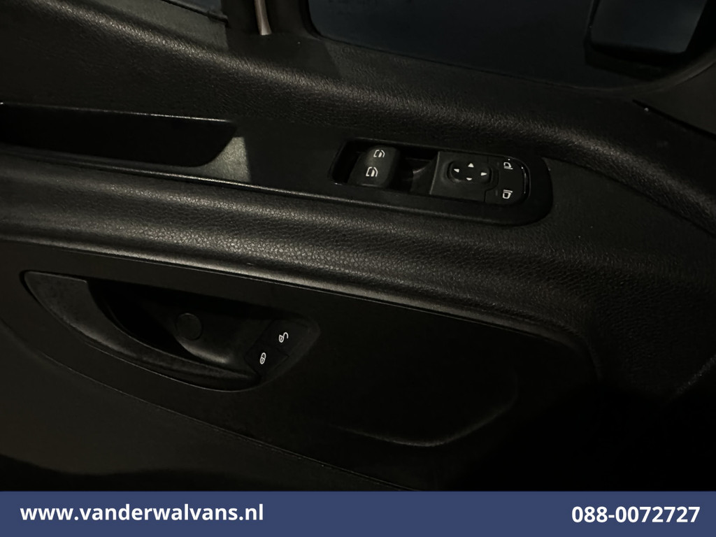 Mercedes-Benz Sprinter 211 CDI L2H2 Euro6 Airco | Camera | Trekhaak Bijrijdersbank 16