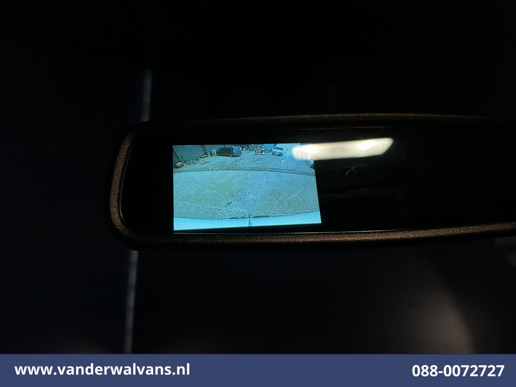 Mercedes-Benz Sprinter 211CDI L2H2 Euro6 Airco | Camera | Trekhaak Bijrijdersbank 3