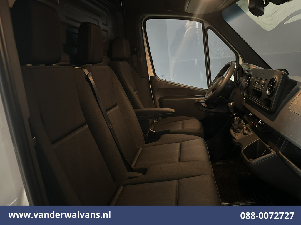Mercedes-Benz Sprinter 211 CDI L2H2 Euro6 Airco | Camera | Trekhaak Bijrijdersbank 4
