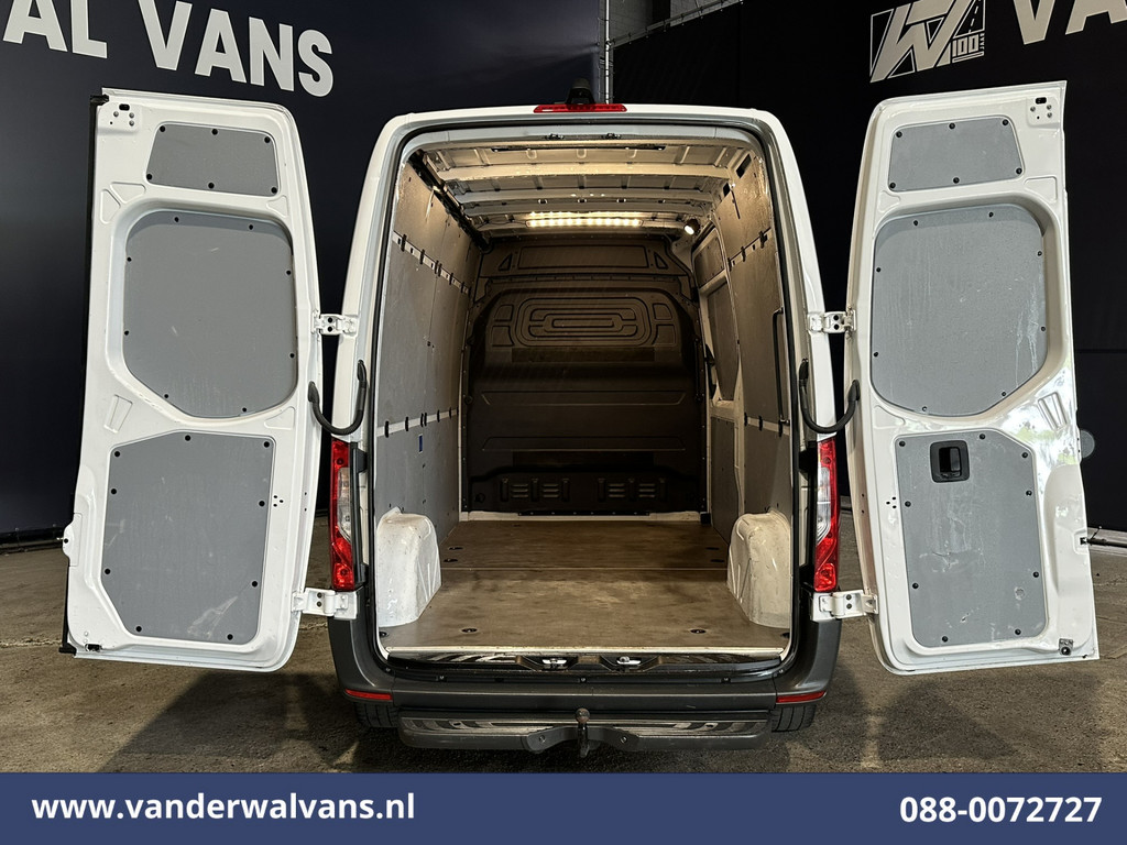 Mercedes-Benz Sprinter 211 CDI L2H2 Euro6 Airco | Camera | Trekhaak Bijrijdersbank 9