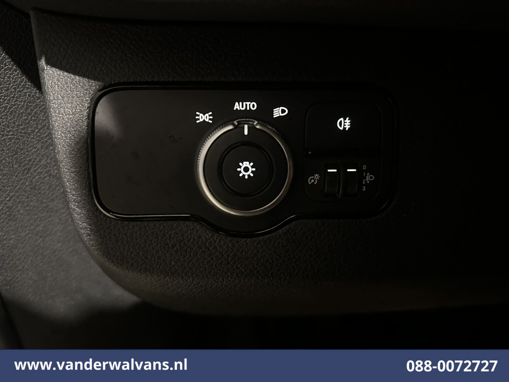Mercedes-Benz Sprinter 211CDI L2H2 Euro6 Airco | Trekhaak | Camera Bijrijdersbank 17