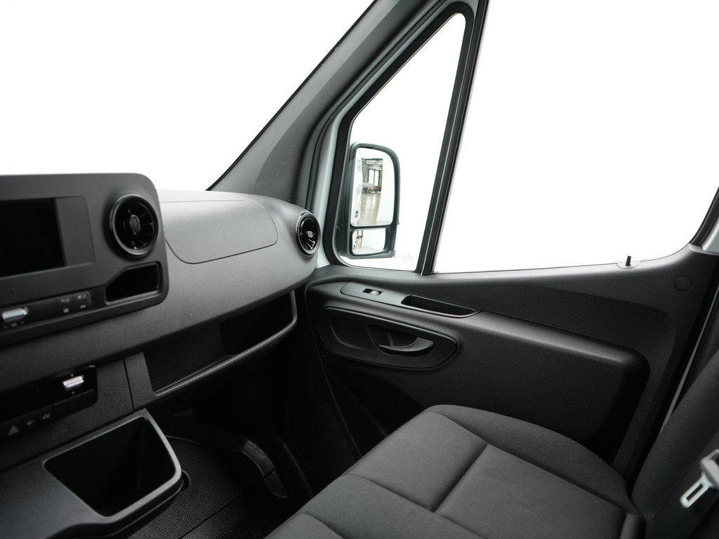 Mercedes-Benz Sprinter 215 1.9 CDI L2H2 FWD | Apple Carplay | Cruise Control | Keyless Start | Trekhaak | Achteruitrijcamera | Navigatie | Dodehoekdetectie | 5
