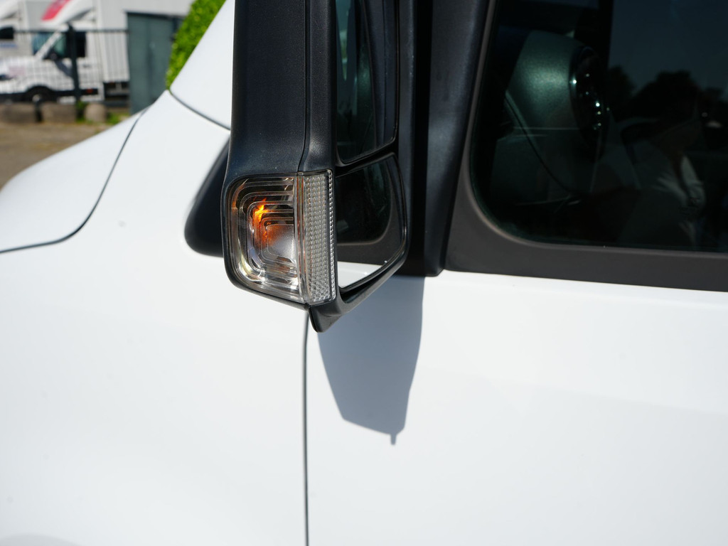Mercedes-Benz Sprinter 215 1.9 CDI L2H2 FWD Autm Automaat, trekhaak 16