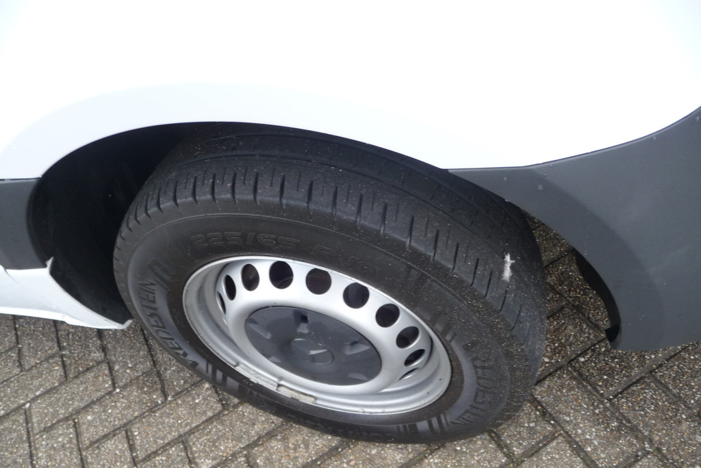 Mercedes-Benz Sprinter 215 1.9 CDI L2H2 FWD Autm trekhaak, camera 17