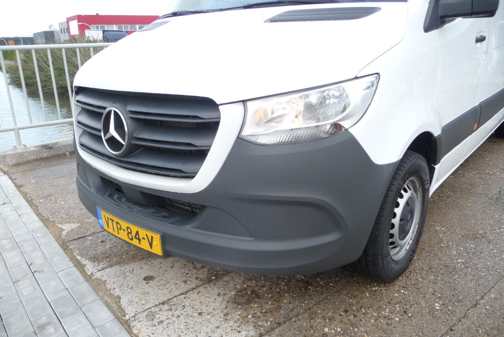 Mercedes-Benz Sprinter 215 1.9 CDI L2H2 FWD Autm trekhaak, camera 18