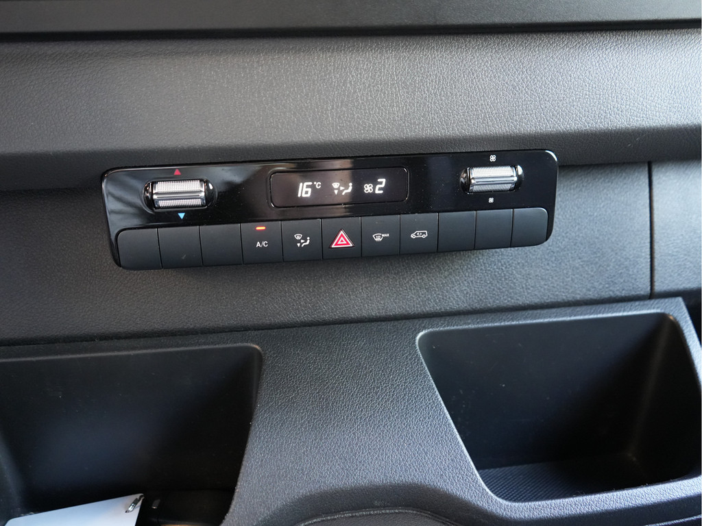 Mercedes-Benz Sprinter 215 1.9 CDI L2H2 FWD Automaat trekhaak, camera 16