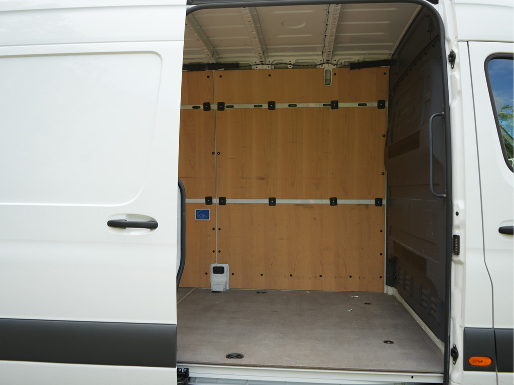Mercedes-Benz Sprinter 215 1.9 CDI L2H2 FWD Automaat trekhaak, camera 8