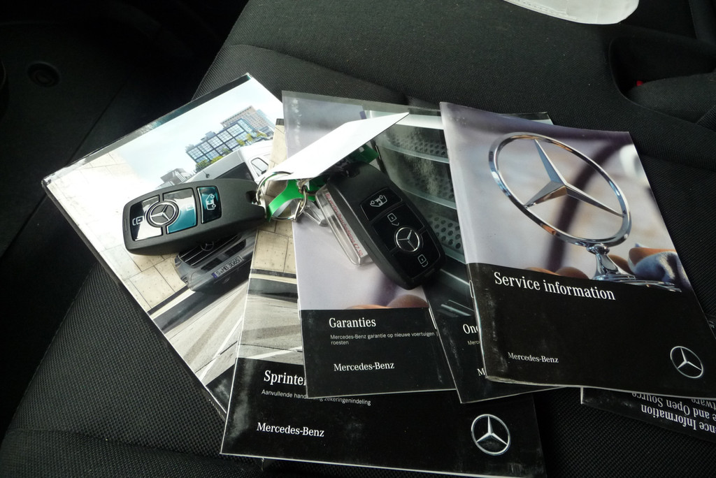 Mercedes-Benz Sprinter 215 1.9 CDI L2H2 FWD Automaat trekhaak, camera, 6-2023 13