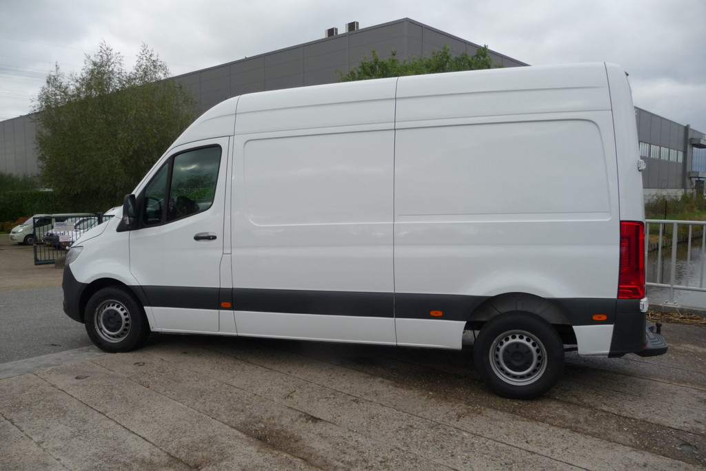 Mercedes-Benz Sprinter 215 1.9 CDI L2H2 FWD Automaat trekhaak, camera, 6-2023 19