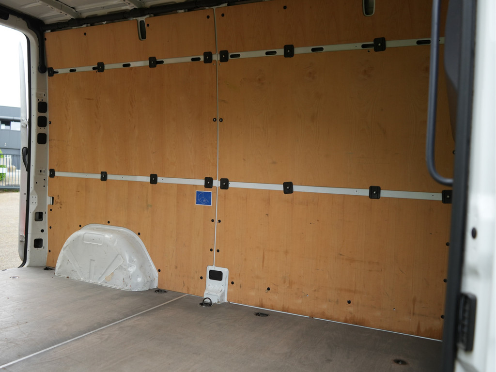 Mercedes-Benz Sprinter 215 1.9 CDI L2H2 FWD L2/H2 E6 trekhaak camera Navi 12