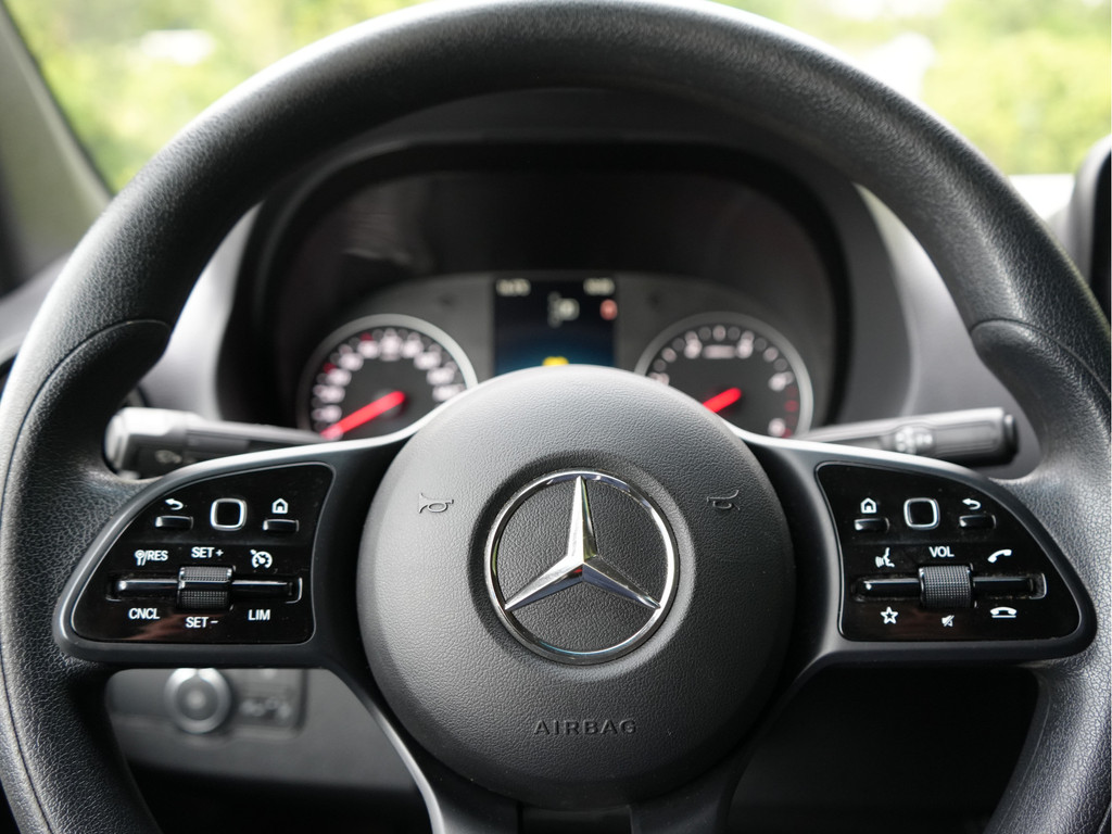 Mercedes-Benz Sprinter 215 1.9 CDI L2H2 FWD L2/H2 E6 trekhaak camera Navi 14