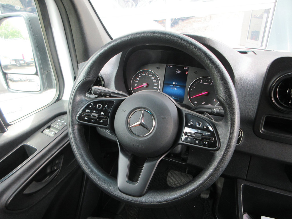 Mercedes-Benz Sprinter 215 CDI L2H2 Airco, Camera, Navigatie ,Trekhaak ,3-Zits. 14