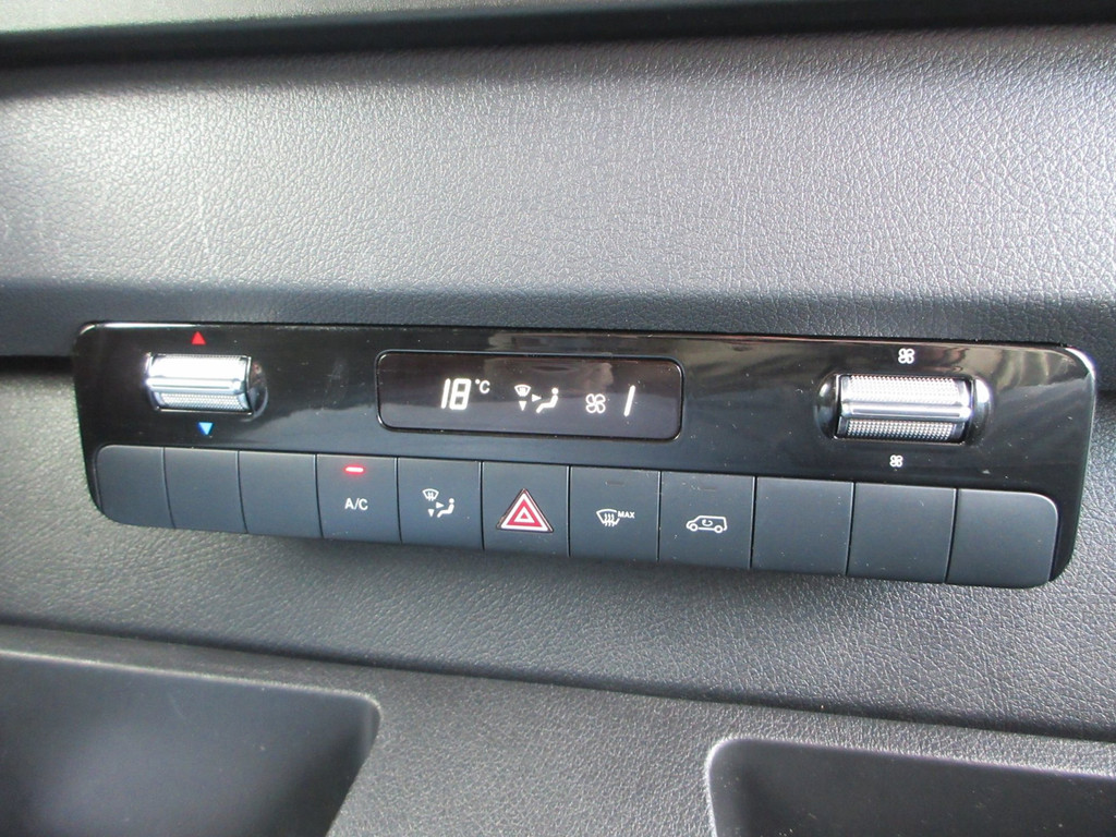 Mercedes-Benz Sprinter 215cdi, L2H2, Automaat, Airco, Camera, Navigatie, 3-Zits, Trekhaak. 15
