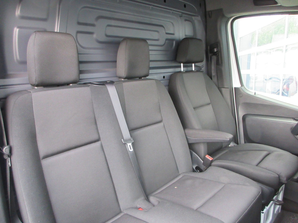 Mercedes-Benz Sprinter 215cdi, L2H2, Automaat, Airco, Camera, Navigatie, 3-Zits, Trekhaak. 20