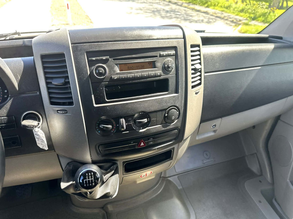 Mercedes-Benz Sprinter 311 2.2 CDI 366 DC 7 Persoons Youngtimer 9