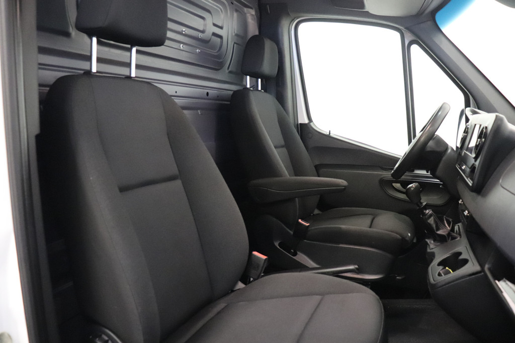 Mercedes-Benz Sprinter 311 2.2 CDI L2H2 EURO 6 - A/C Climate - Sidebars - Camera - € 14.950,- Excl. 6