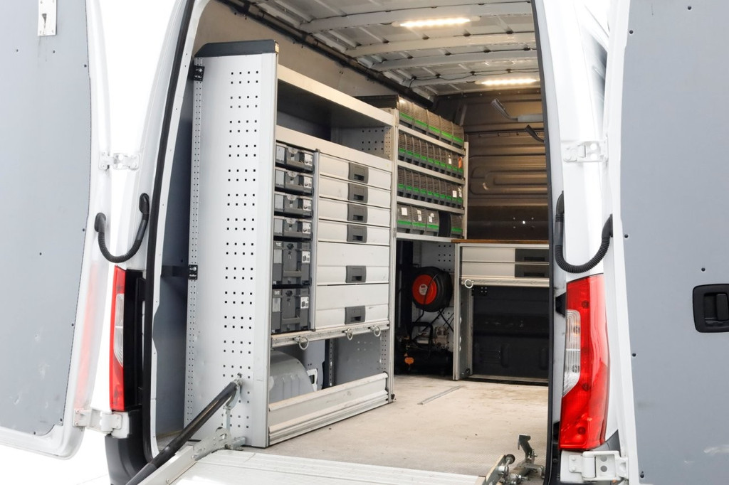 Mercedes-Benz Sprinter 311 CDI 115pk E6 RWD L2H2 7G Automaat Airco/Camera/Inrichting 06-2020 12