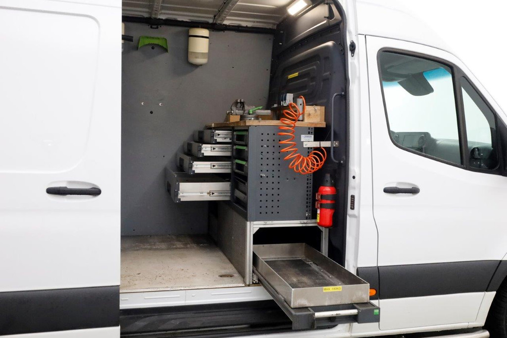 Mercedes-Benz Sprinter 311 CDI 115pk E6 RWD L2H2 Servicewagen/230V/Camera 03-2019 12
