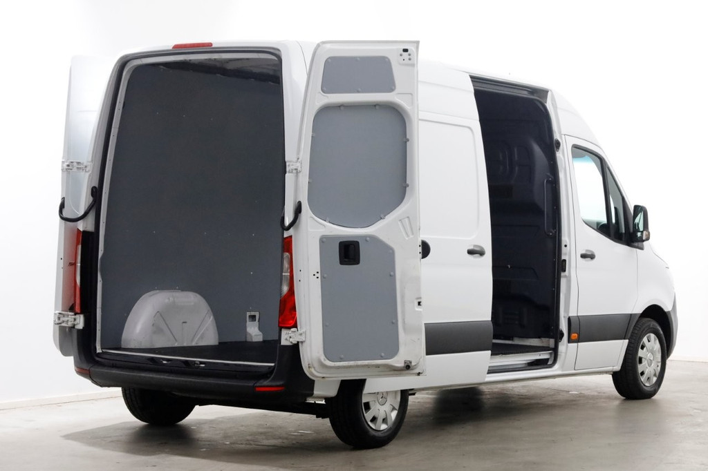 Mercedes-Benz Sprinter 311 CDI 115pk L2H2 Airco/CarPlay 10-2023 12
