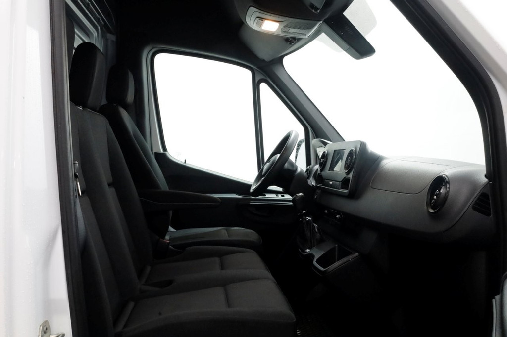 Mercedes-Benz Sprinter 311 CDI 115pk L2H2 Airco/CarPlay 10-2023 3