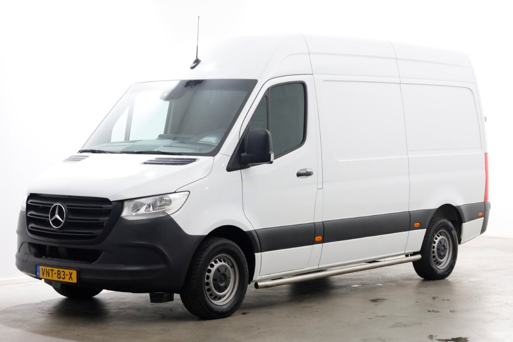 Mercedes-Benz Sprinter 311 CDI 115pk RWD L2H2 Servicewagen Airco/Camera/230V 02-2022 8