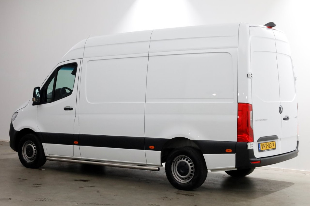 Mercedes-Benz Sprinter 311 CDI 115pk RWD L2H2 Servicewagen Airco/Camera/230V 02-2022 9