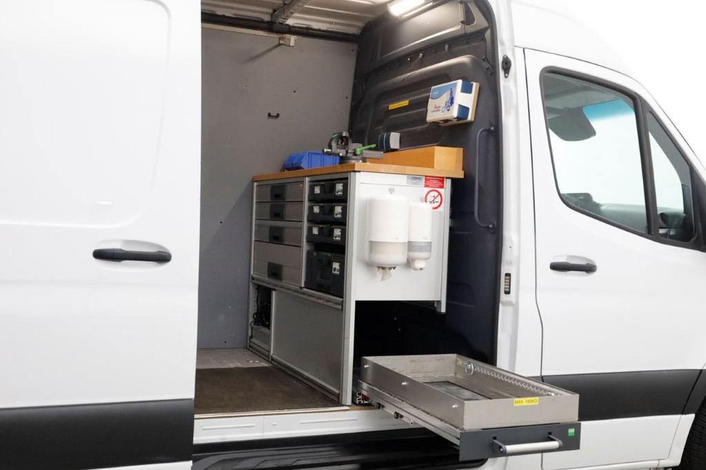 Mercedes-Benz Sprinter 311 CDI 115pk RWD L2H2 Servicewagen Airco/Camera/230V 07-2020 12