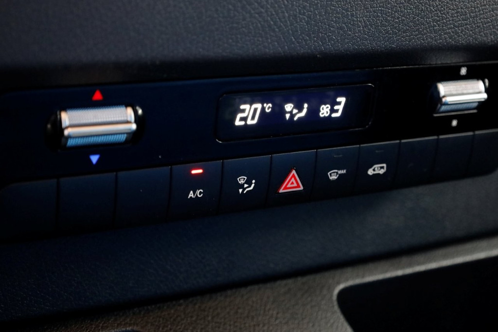 Mercedes-Benz Sprinter 311 CDI 7G Automaat RWD Bakwagen met achterdeuren Airco 03-2021 14