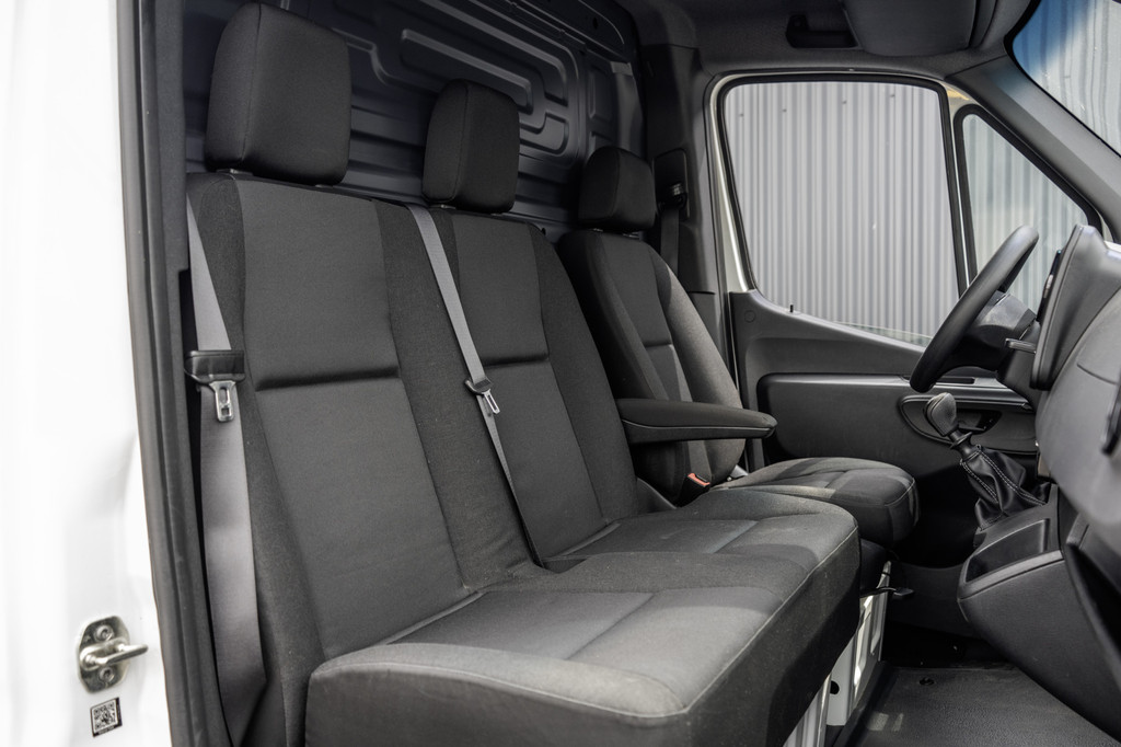 Mercedes-Benz Sprinter 311 CDI L2H1 | Camera | Mbux | CarPlay | Navi | Climate | Euro 6 14