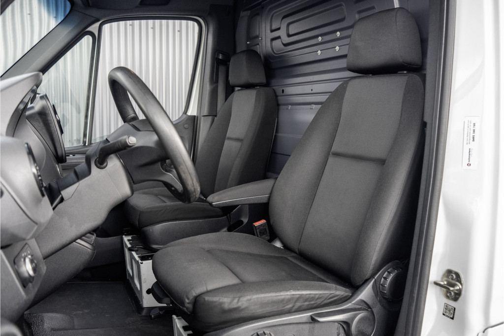 Mercedes-Benz Sprinter 311 CDI | L2H2 | Camera | CarPlay | Climate | Inrichting | Omvormer | Oprijplaat | Euro 6 15