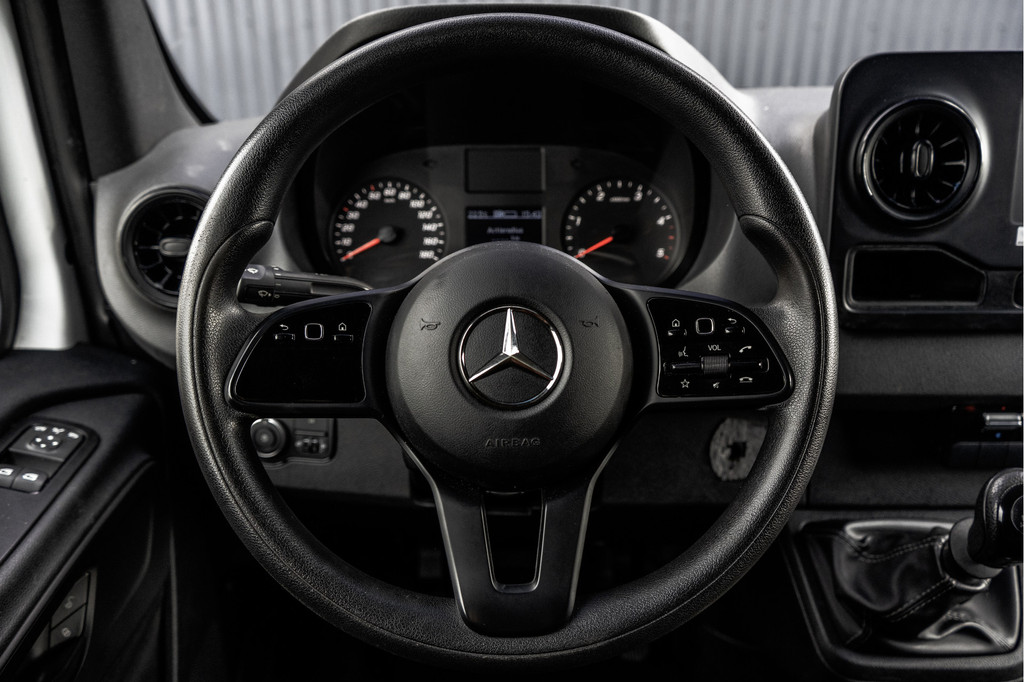 Mercedes-Benz Sprinter 311 CDI | L2H2 | Camera | CarPlay | Climate | Inrichting | Omvormer | Oprijplaat | Euro 6 17
