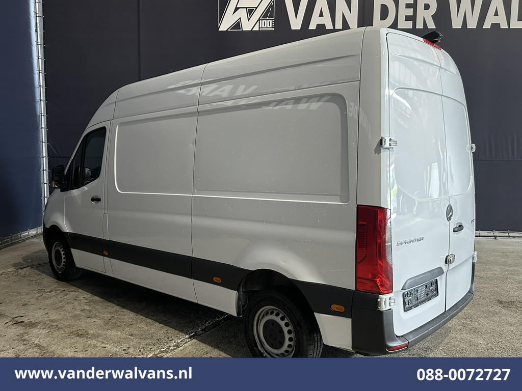 Mercedes-Benz Sprinter 311 CDI L2H2 Euro6 Airco | Camera | Apple Carplay | Android Auto Bijrijdersbank 8