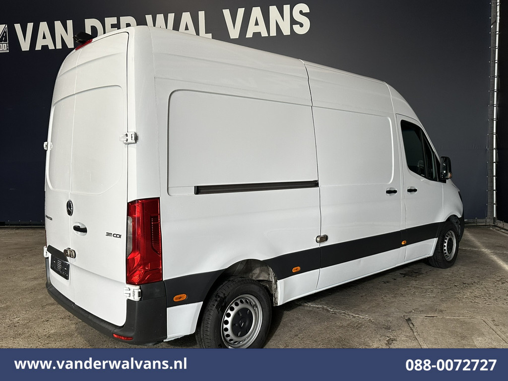 Mercedes-Benz Sprinter 311 CDI L2H2 Euro6 Airco | Camera | Apple Carplay | Android Auto Bijrijdersbank 9