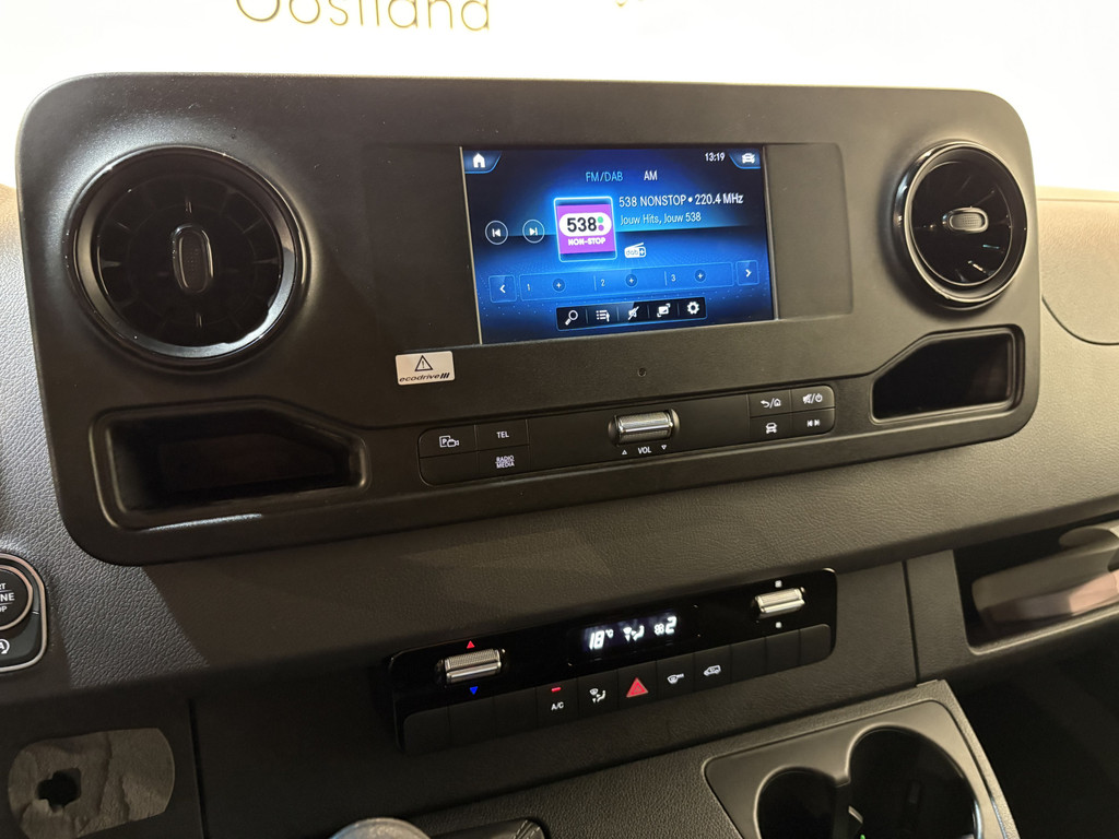 Mercedes-Benz Sprinter 311 CDI L2H2 / Euro 6 / Servicebus / Bott inrichting / 220V / Airco / Oprijplaat / Compressor / CarPlay / Camera / 85.395 KM !! 16