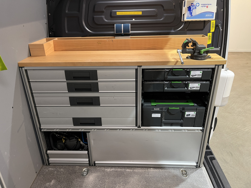Mercedes-Benz Sprinter 311 CDI L2H2 RWD / Euro 6 / Servicebus / Bott inrichting / 220V / Airco / Oprijplaat / Compressor / CarPlay / Camera 11