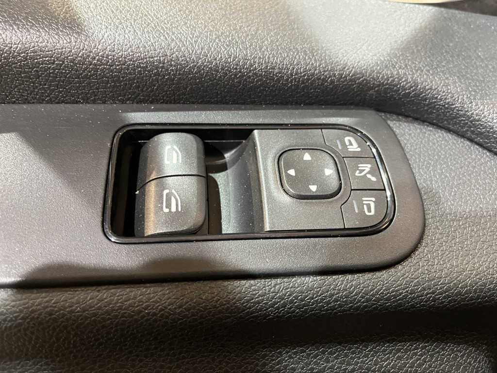 Mercedes-Benz Sprinter 311 CDI L2H2 RWD / Euro 6 / Servicebus / Bott inrichting / 220V / Airco / Oprijplaat / Compressor / CarPlay / Camera 12