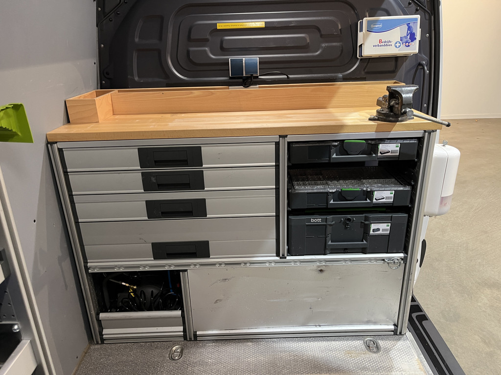 Mercedes-Benz Sprinter 311 CDI L2H2 RWD / Euro 6 / Servicebus / Bott inrichting / 220V / Airco / Oprijplaat / Compressor / CarPlay / Camera 14