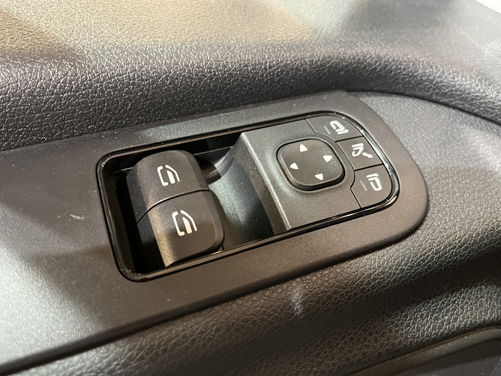 Mercedes-Benz Sprinter 311 CDI L2H2 RWD / Euro 6 / Servicebus / Bott inrichting / 220V / Airco / Oprijplaat / Compressor / CarPlay / Camera 14