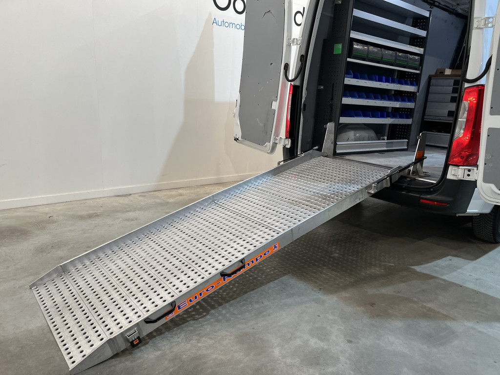Mercedes-Benz Sprinter 311 CDI L2H2 RWD / Euro 6 / Servicebus / Bott inrichting / 220V / Airco / Oprijplaat / Compressor / CarPlay / Camera 15