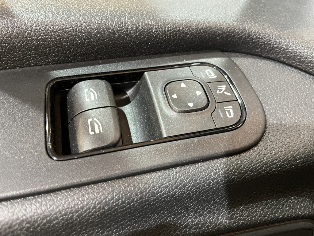 Mercedes-Benz Sprinter 311 CDI L2H2 RWD / Euro 6 / Servicebus / Bott inrichting / 220V / Airco / Oprijplaat / Compressor / CarPlay / Camera 16