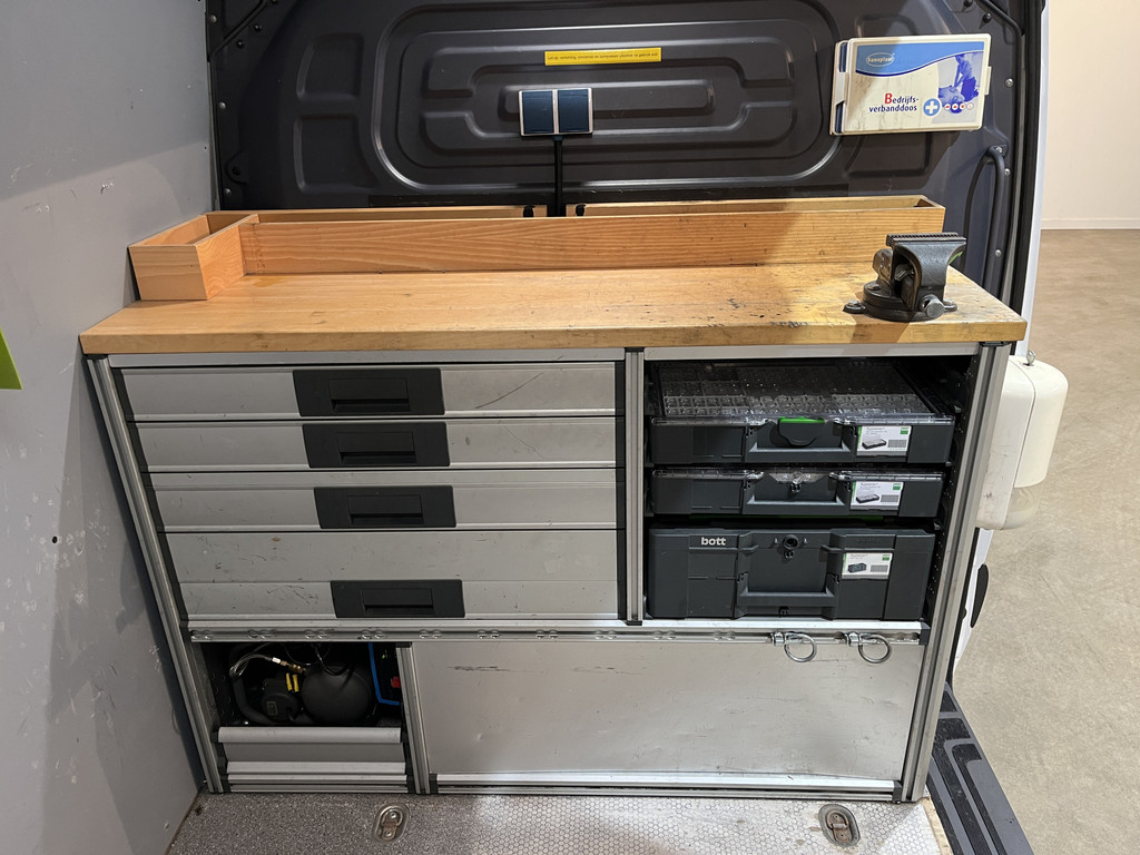 Mercedes-Benz Sprinter 311 CDI L2H2 RWD / Euro 6 / Servicebus / Bott inrichting / 220V / Airco / Oprijplaat / Compressor / CarPlay / Camera 18